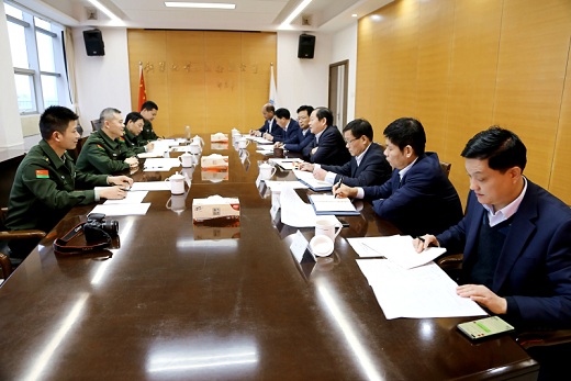 銅陵軍分區(qū)領導來集團公司調(diào)研人民武裝工作