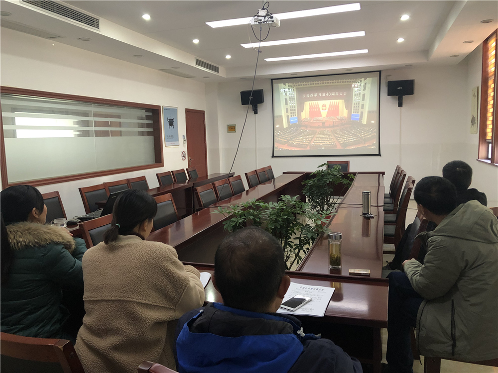 送上黨的關(guān)懷  致以節(jié)日問候  陳嘉生袁菊興等“七一”慰問生活困難黨員